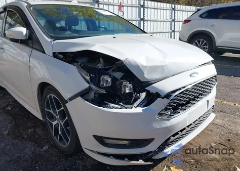 2015 Ford Focus Se из США, поврежденный, VIN 1FADP3K25FL273476
